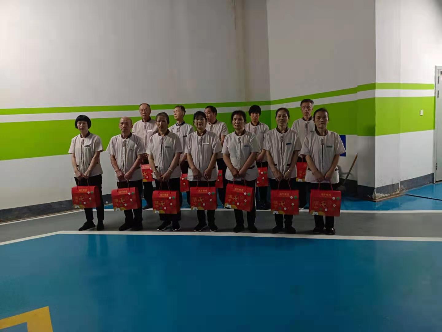 湖南怡美環境管理發展有限公司,湖南物業保潔服務,商場保潔,石材護理價格,市政環衛,駐場保潔 湖南怡美環境管理發展有限公司,湖南物業保潔服務,商場保潔,石材護理價格,市政環衛,駐場保潔